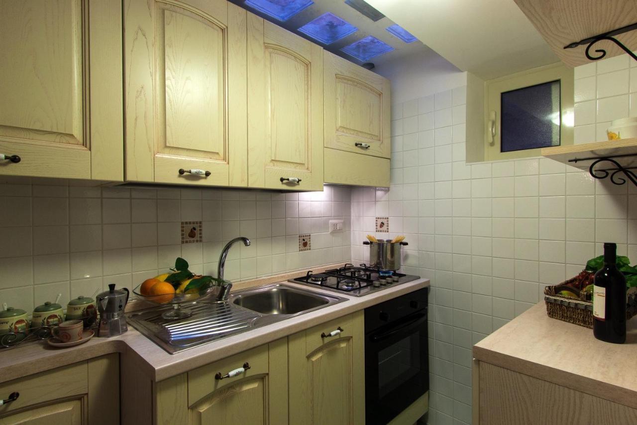 Comfy Apt 4 Sleeps Right In The Centre Península Sorrentina Exterior foto