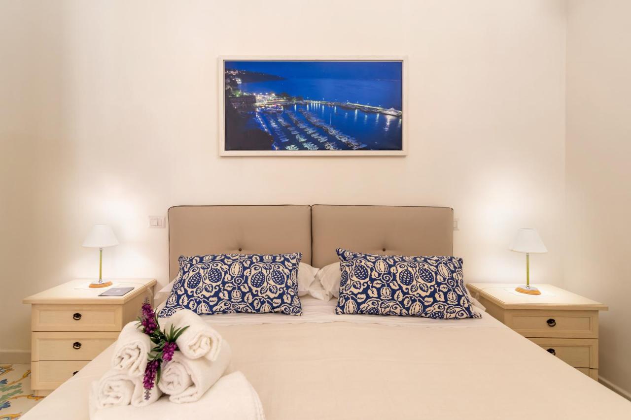Comfy Apt 4 Sleeps Right In The Centre Península Sorrentina Exterior foto